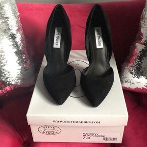 Sexy Black Suede Pumps